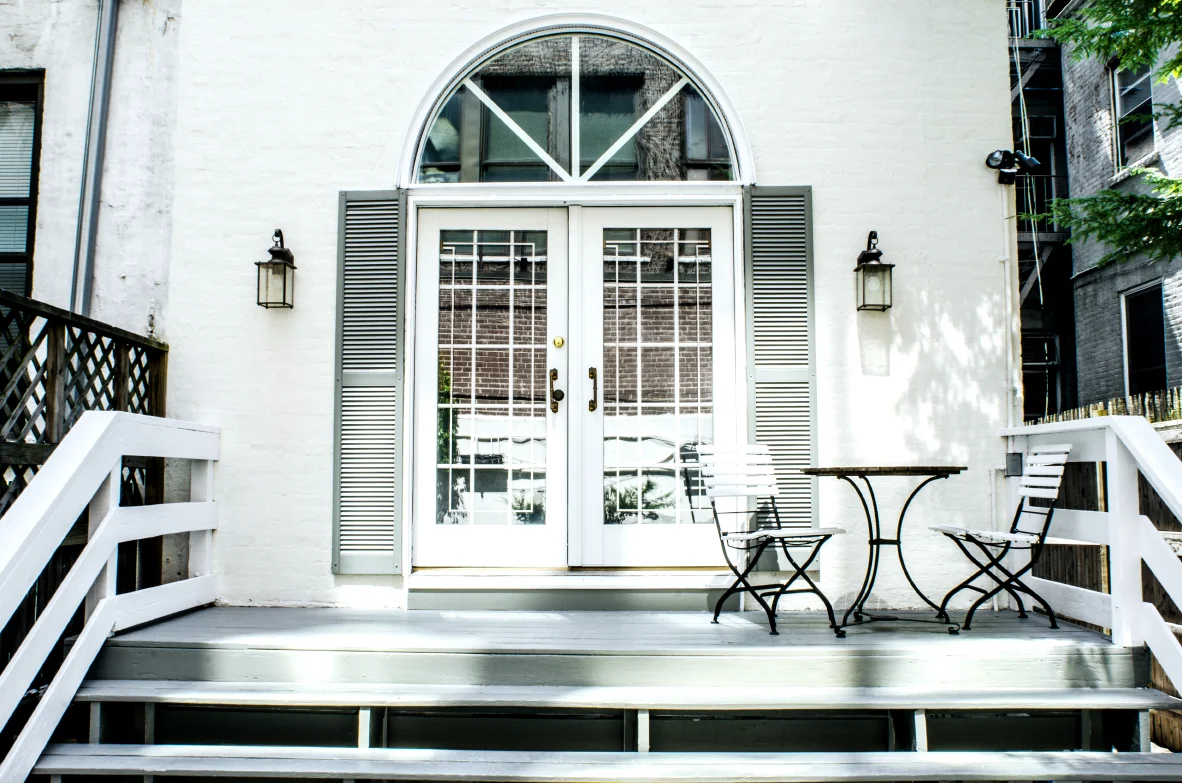 Patio2.jpg