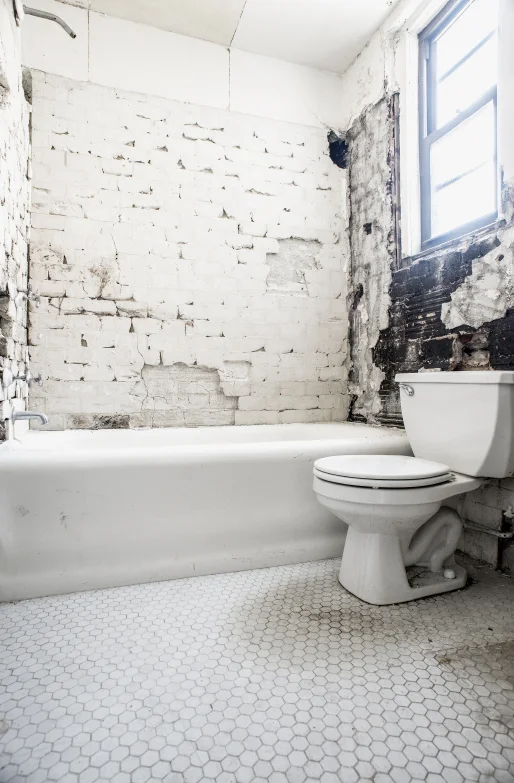 65_E_96th_BATH7.jpg