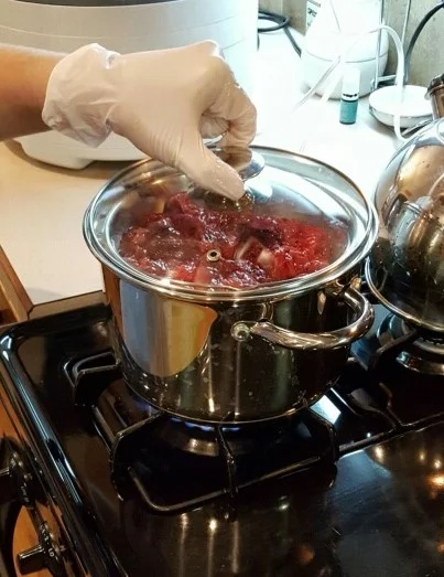 Slowly steaming the placenta.