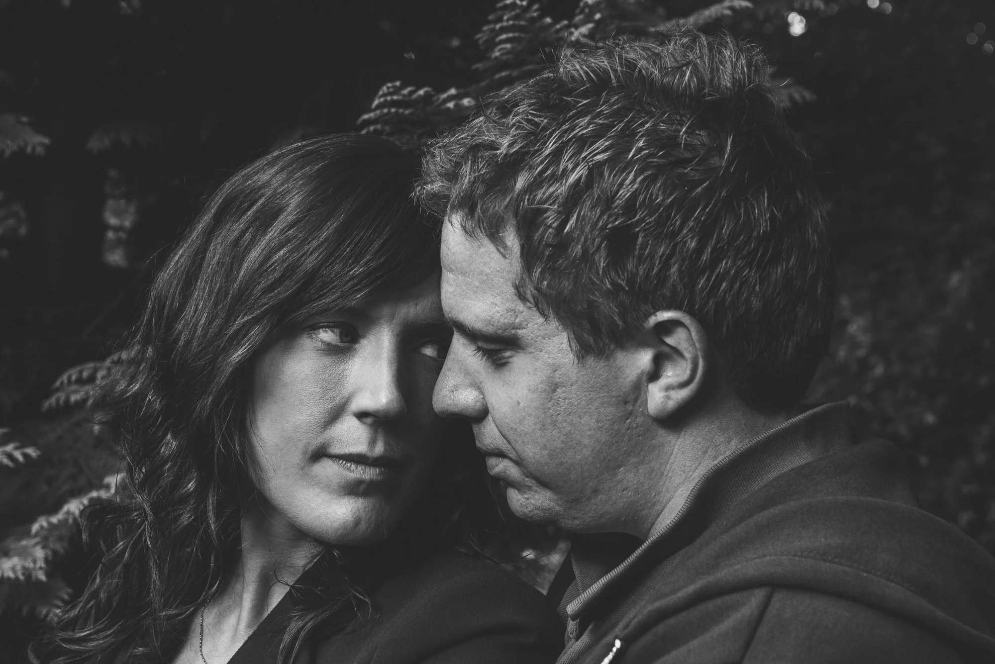 Elaine & Ben's Engagement Shoot, Victoria Park, Glasgow