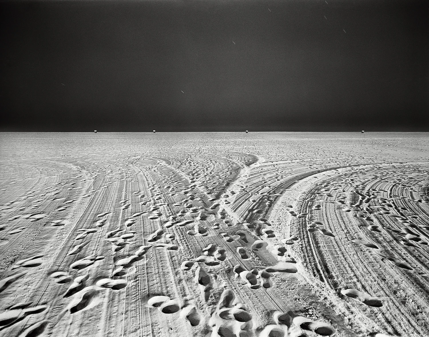 Venice Beach 1 spotted(m)v2Flat-(20x25)F.jpg