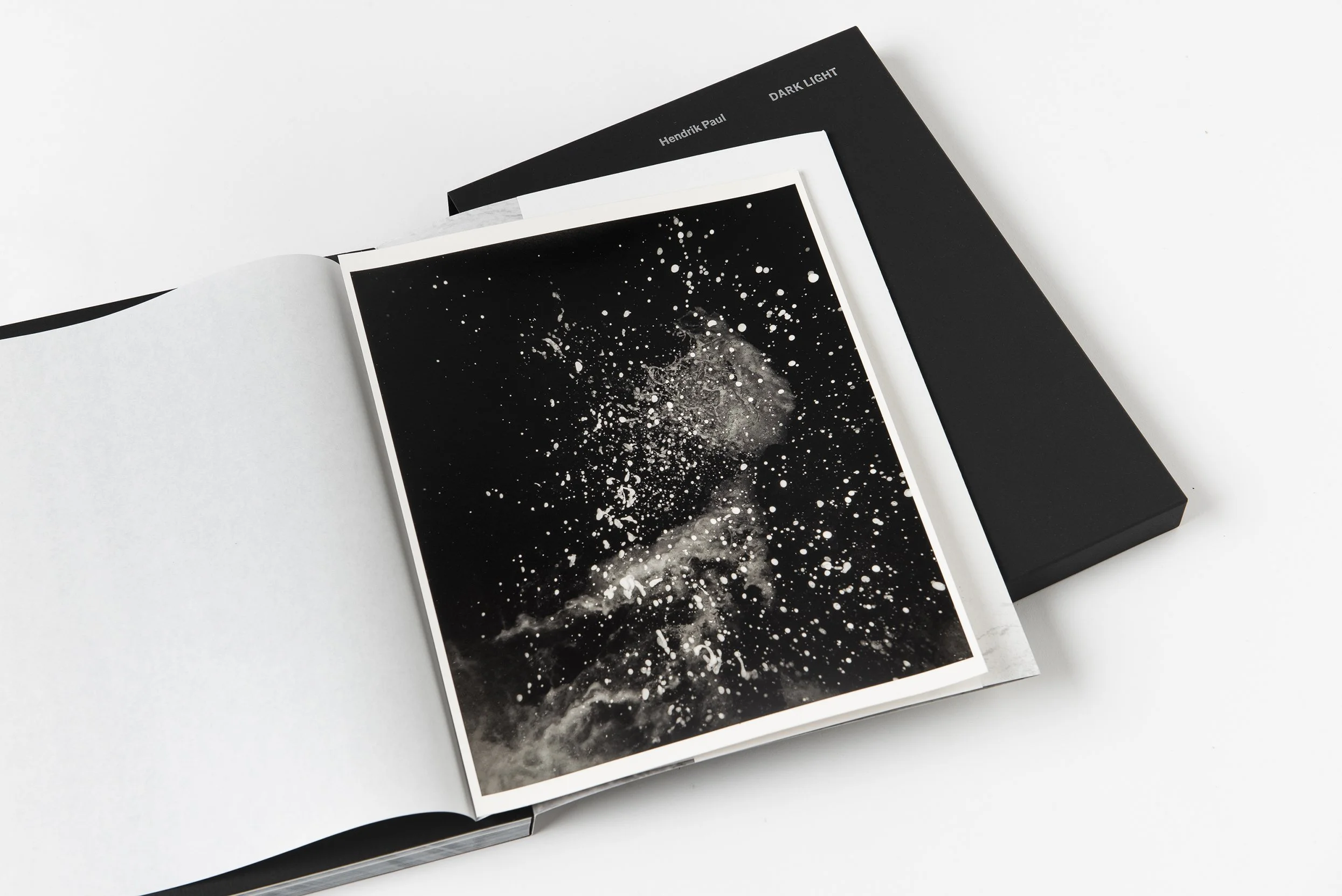 dark-light-SE-07.jpg