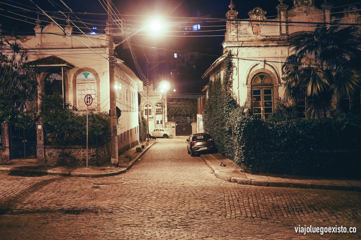  Calles de Santa Teresa de noche 