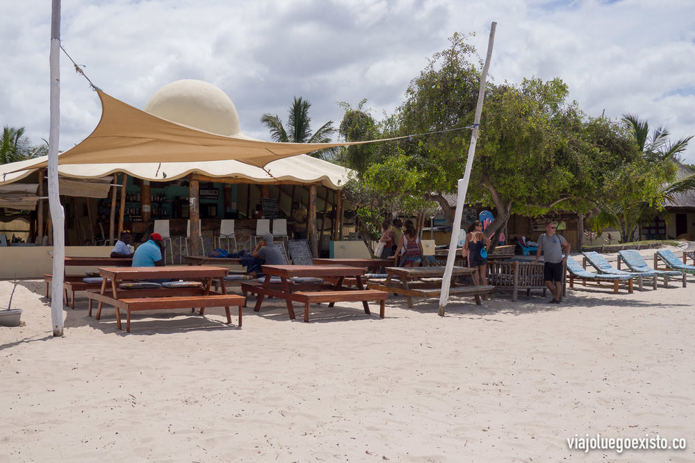  Restaurante Casbah, directamente en la playa, con comida muy rica y tumbonas 