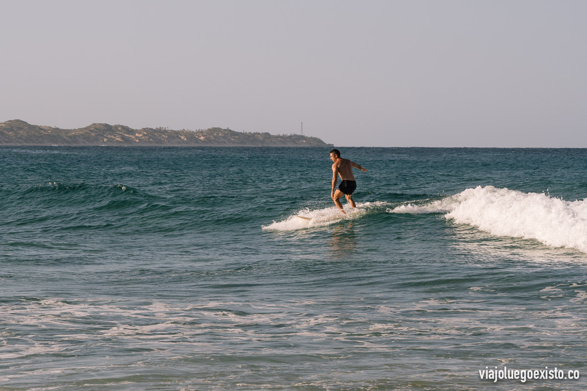 Yo intentando surfear.
