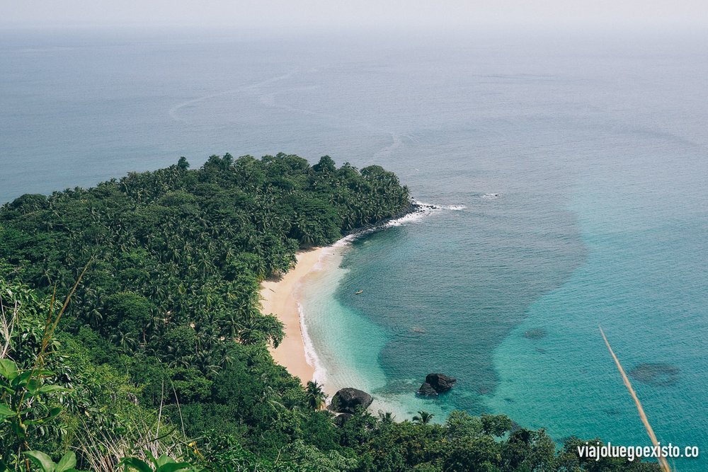  Praia Banana desde el mirador de Belo Monte. 