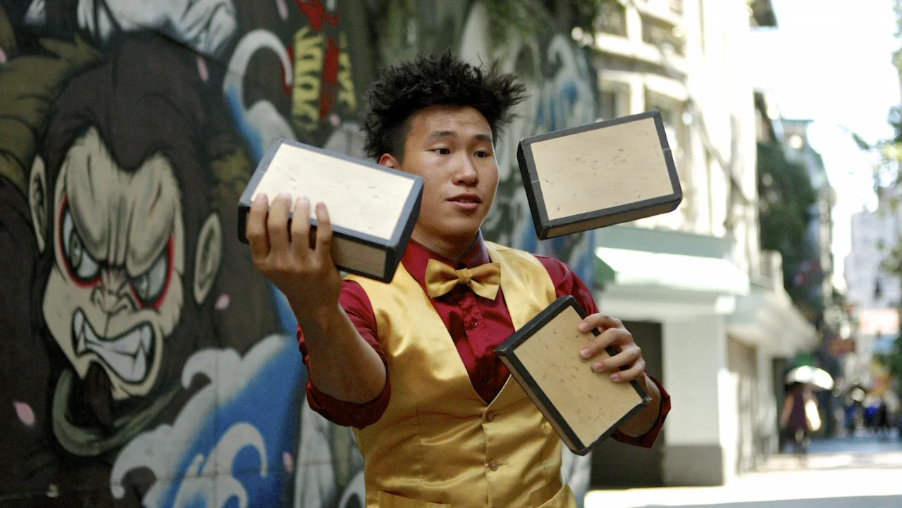 cigarbox thumbnail brighter.jpg