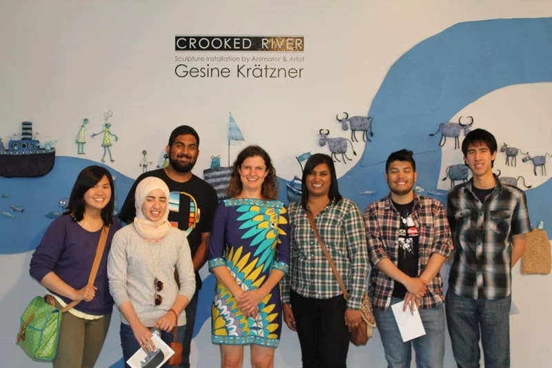 Crooked-River-with-students