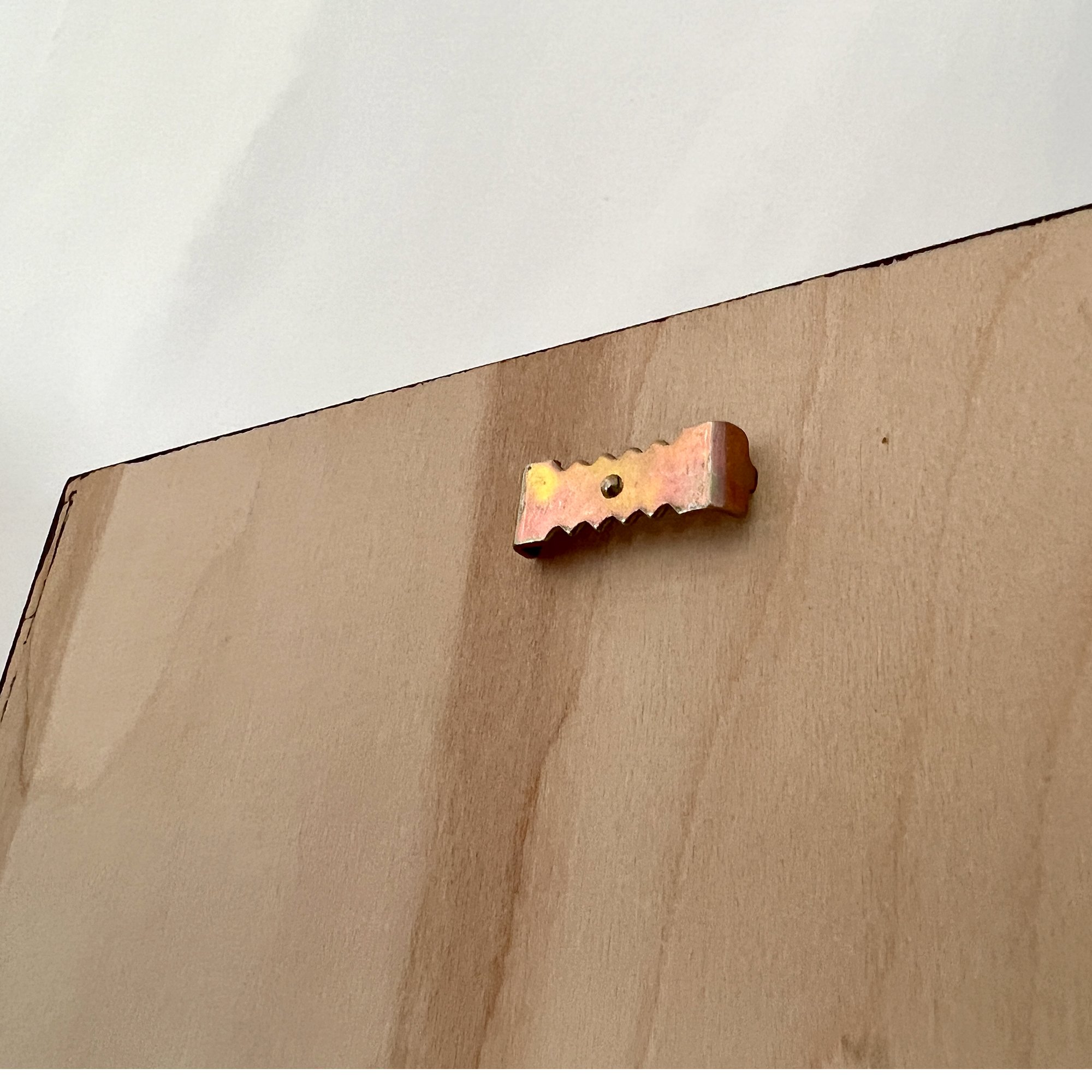 sawtooth hanger.jpg