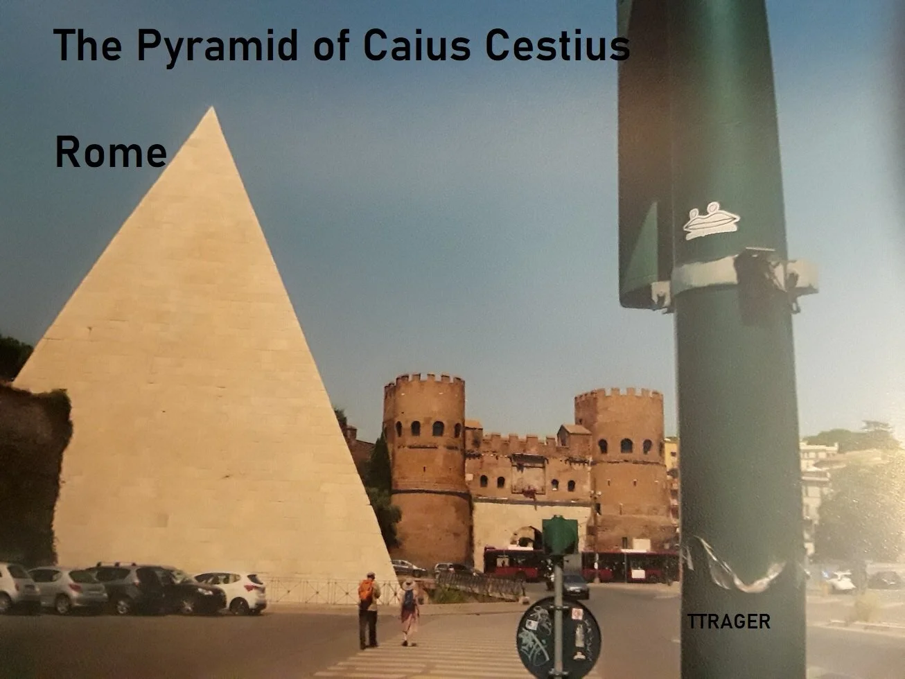 Pyramid Rome.jpg