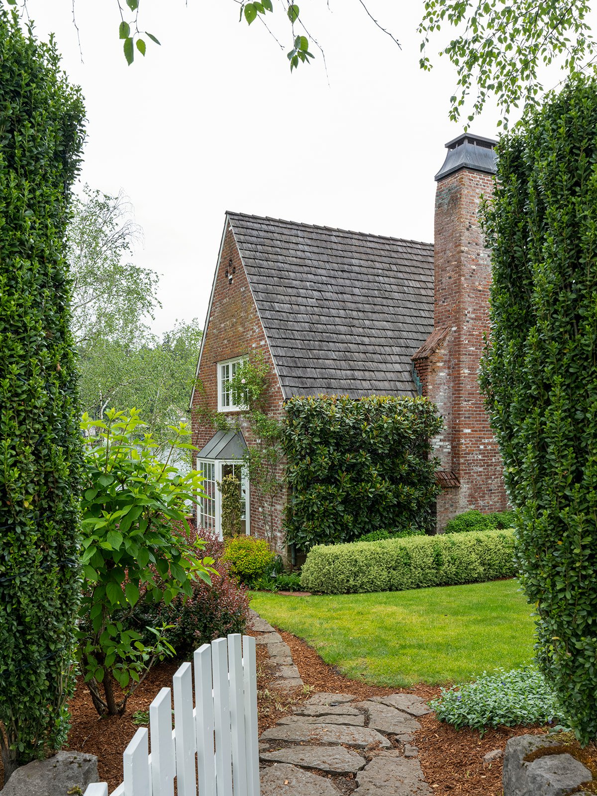 Historic Hofer House exterior after renovation in Lake Oswego Oregon