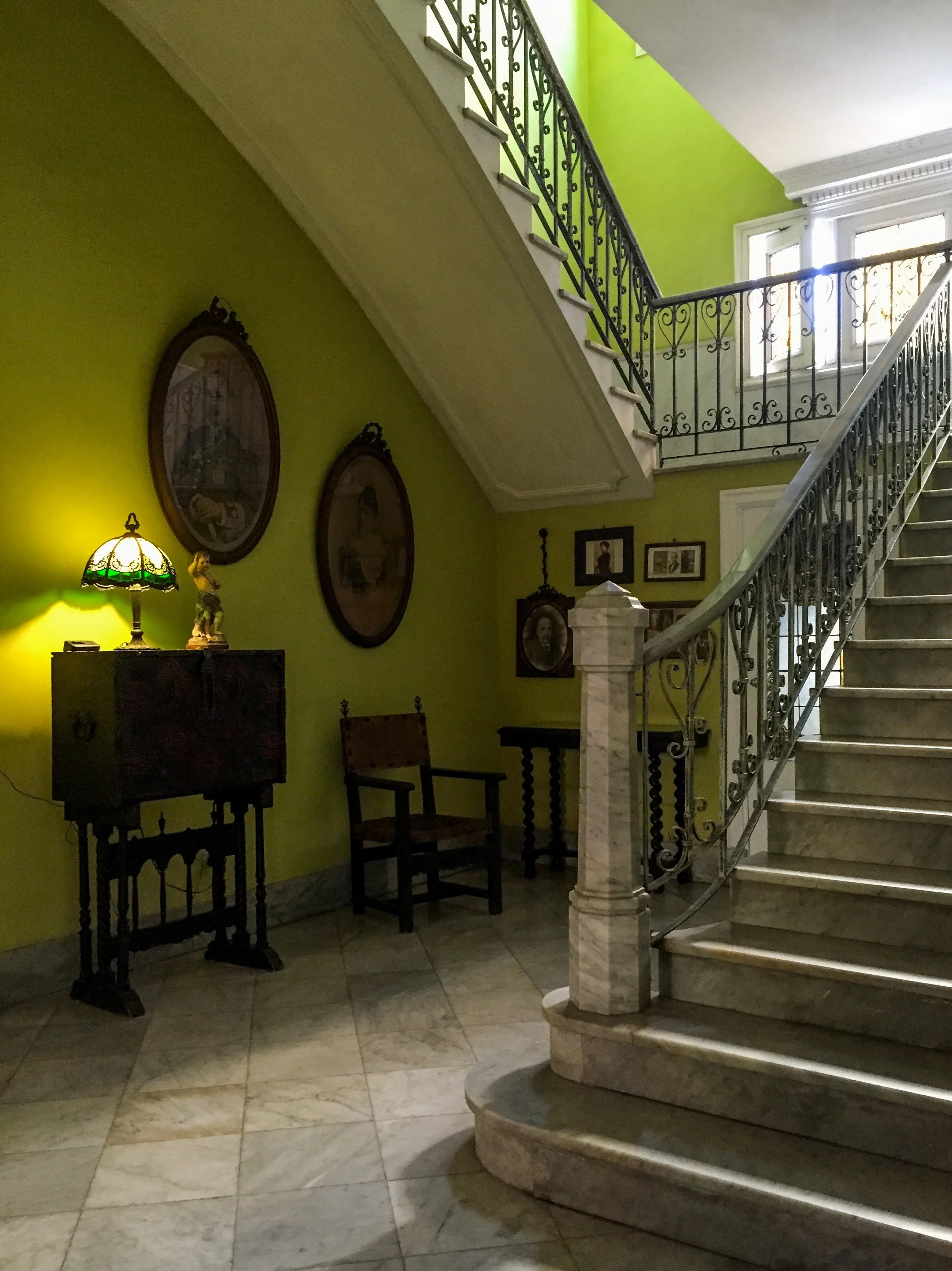 MY AIRBNB IN THE VEDADO NEIGHBORHOOD