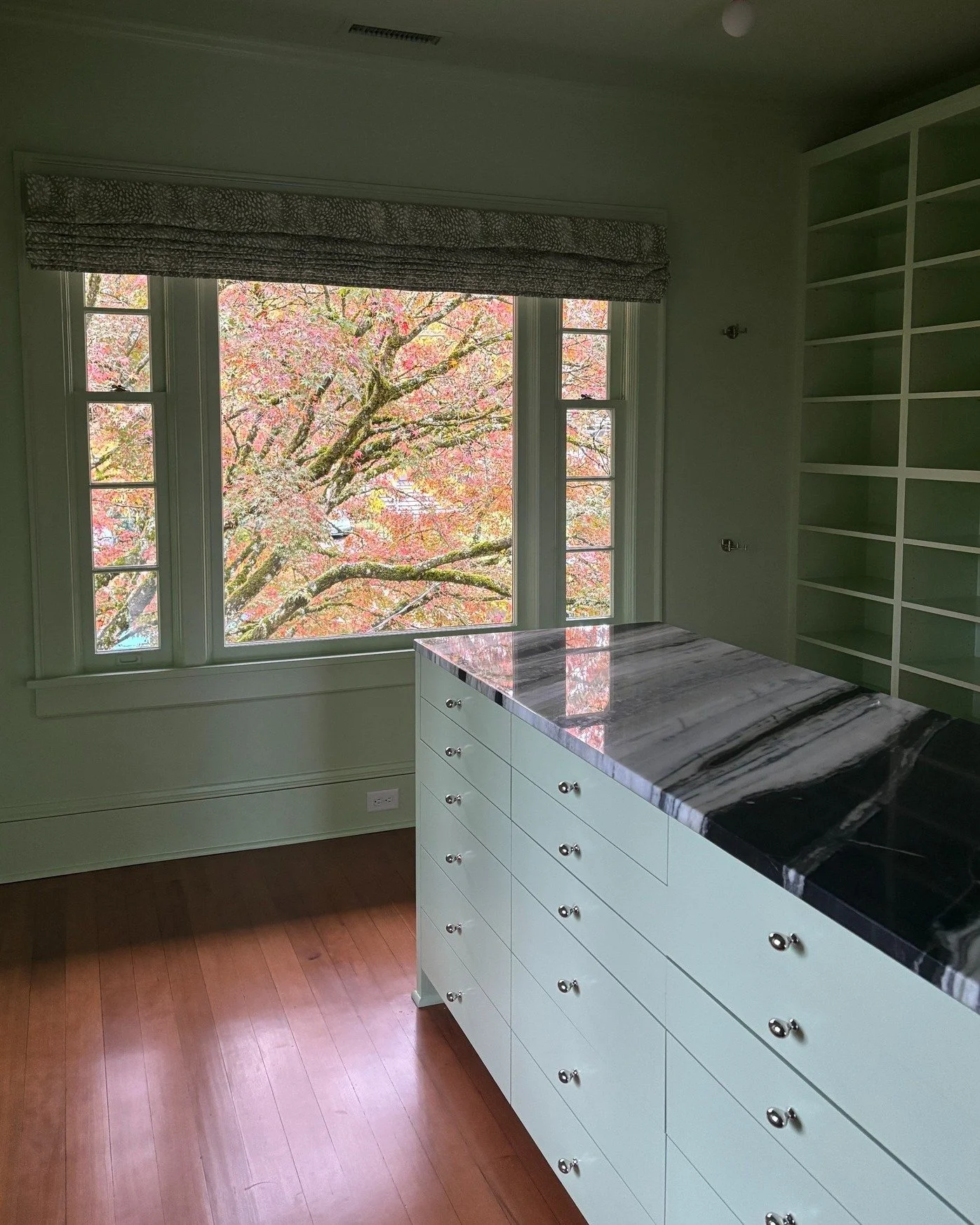 Scenes from the past few weeks! It's been quite a year, and we are closing up the studio tomorrow to spend time resting and with family. We'll be back in the new year, kicking off two new projects in January. One in Seattle and another Colonial-style