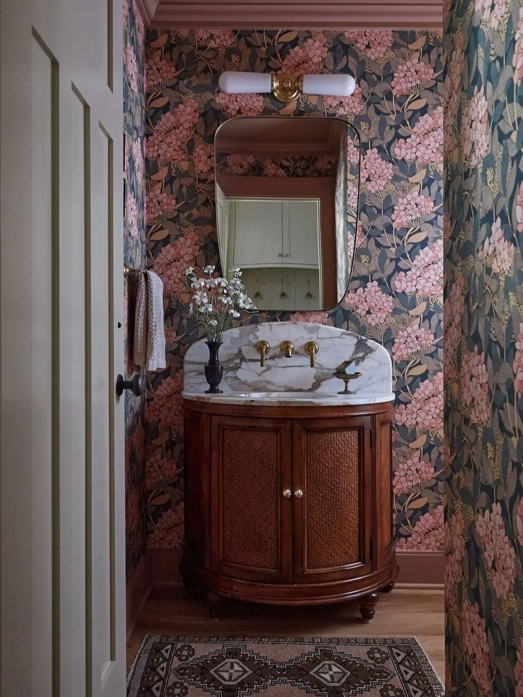 1915 Colonial in Seattle Receives Full-Scale Restoration - CASEWORK ...
