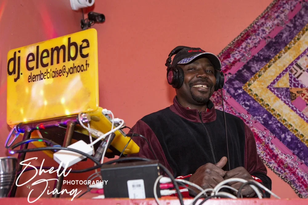 elembegetdown4haiti008.jpg