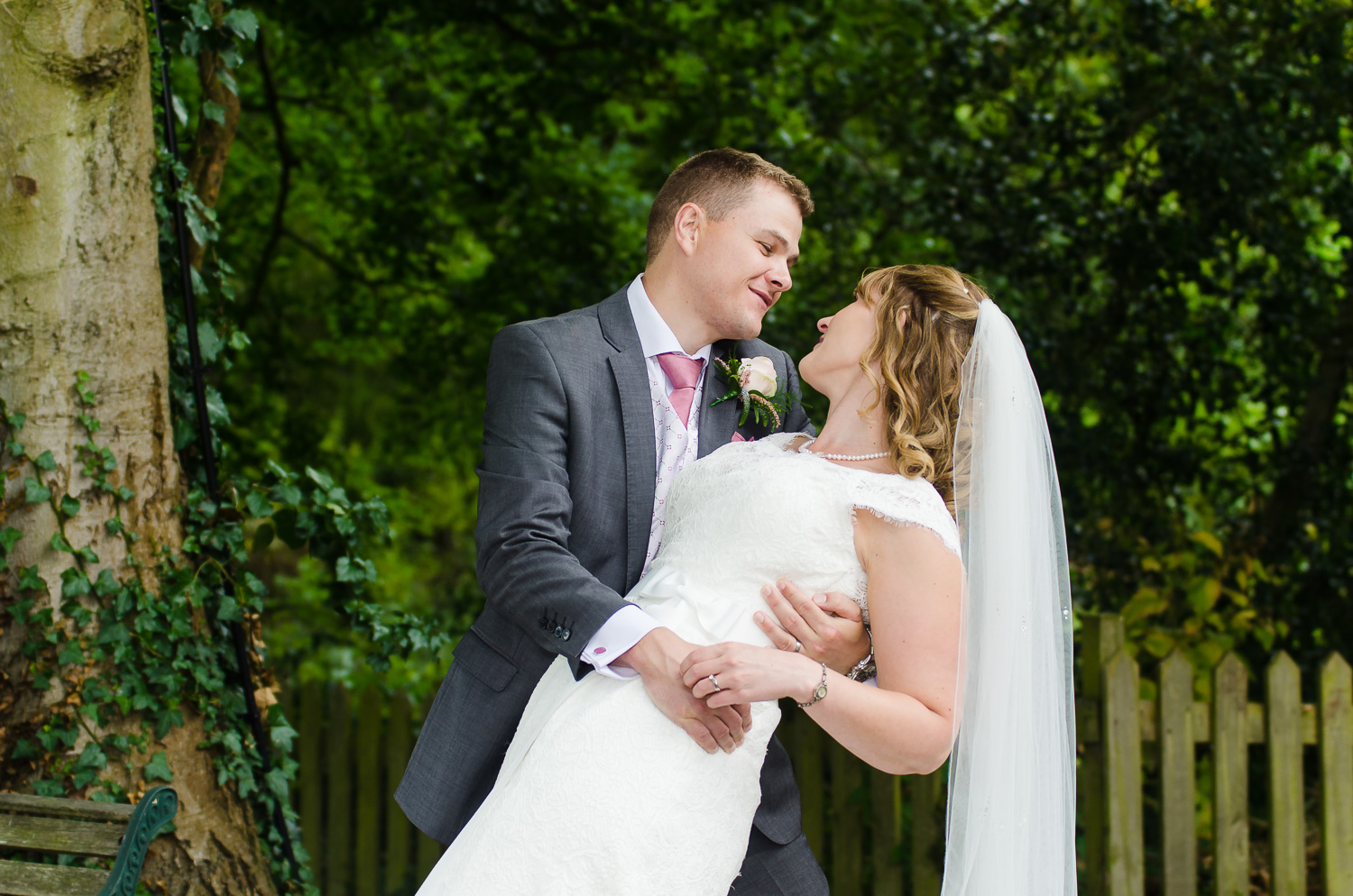 20150815_rachelandrob_700.jpg