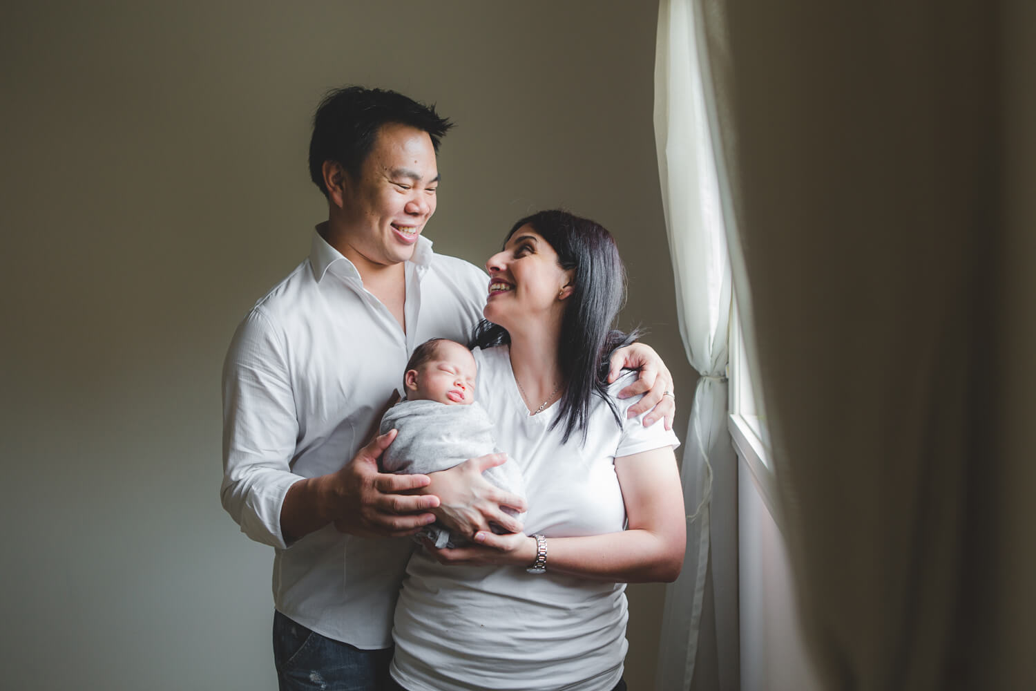 Natural light family photography | Laura Coutts Photography