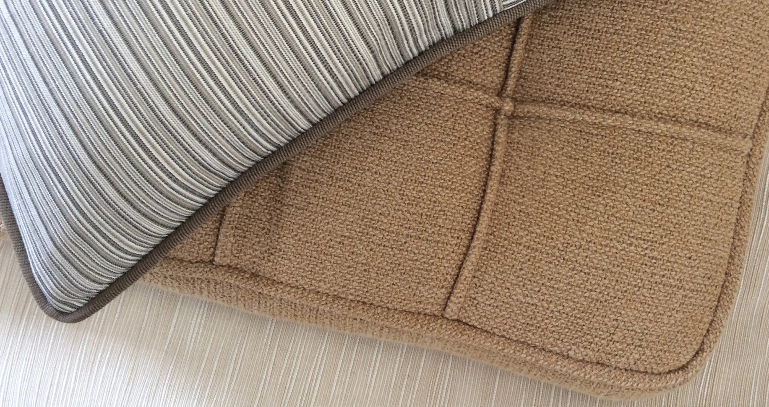 Pillow Strie Crop .jpg