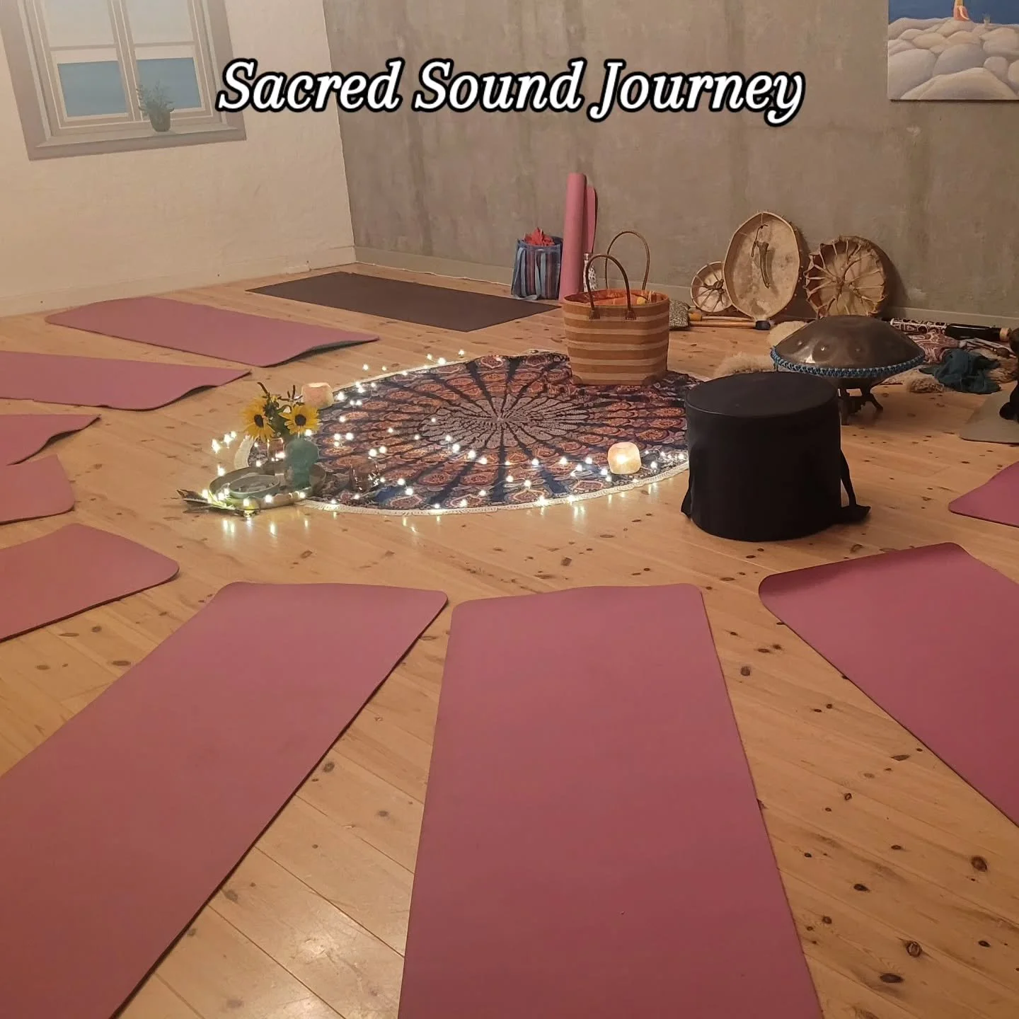 Tak til Lisa Keck og Medha Sector for at facilitere en transformativ og smuk lydrejse i MUTE studio i s&oslash;ndags, med vibrationer mellem krop, sind, sj&aelig;l og hjerte 🙏 Hvis du har lyst til at pr&oslash;ve at v&aelig;re med, vil det v&aelig;r
