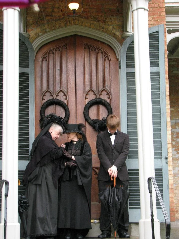mourners.jpg
