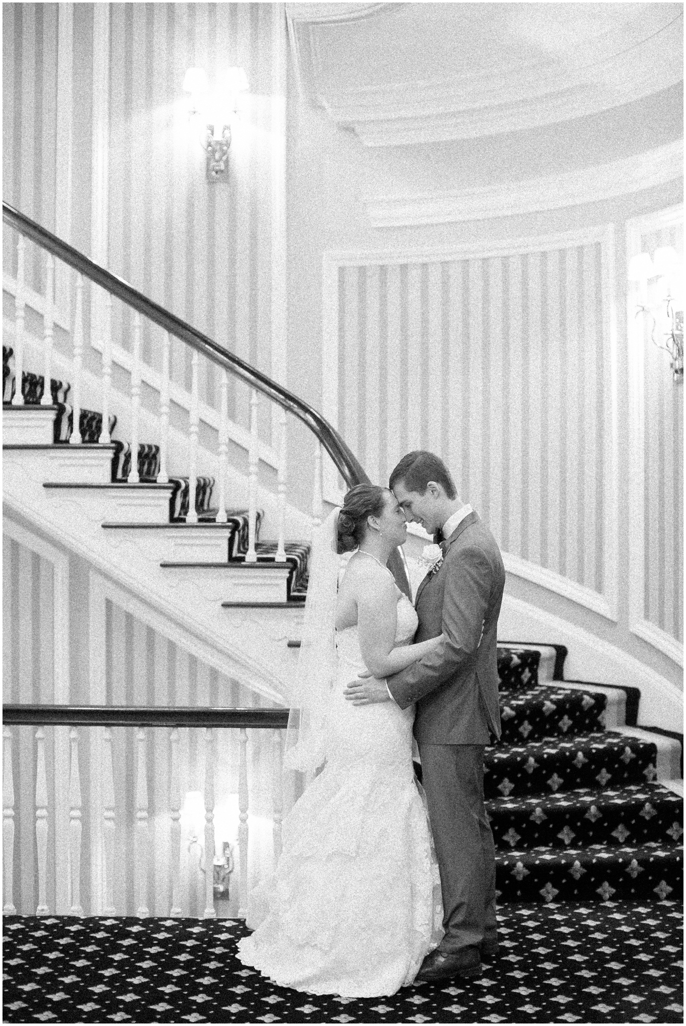 Madison_Club_Madison_Wisconsin_Wedding_Photographer_Spring_Rainy_Wedding_2600.jpg