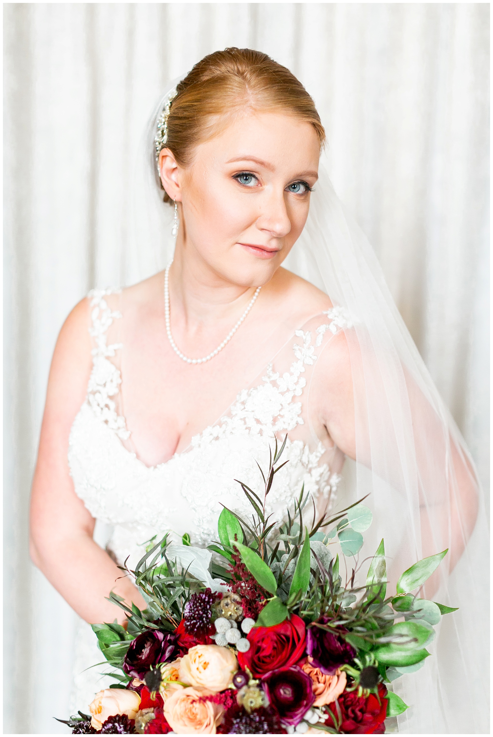 fall_wedding_pullmans_trolley_resturant_kimberly_wisconsin_1675.jpg
