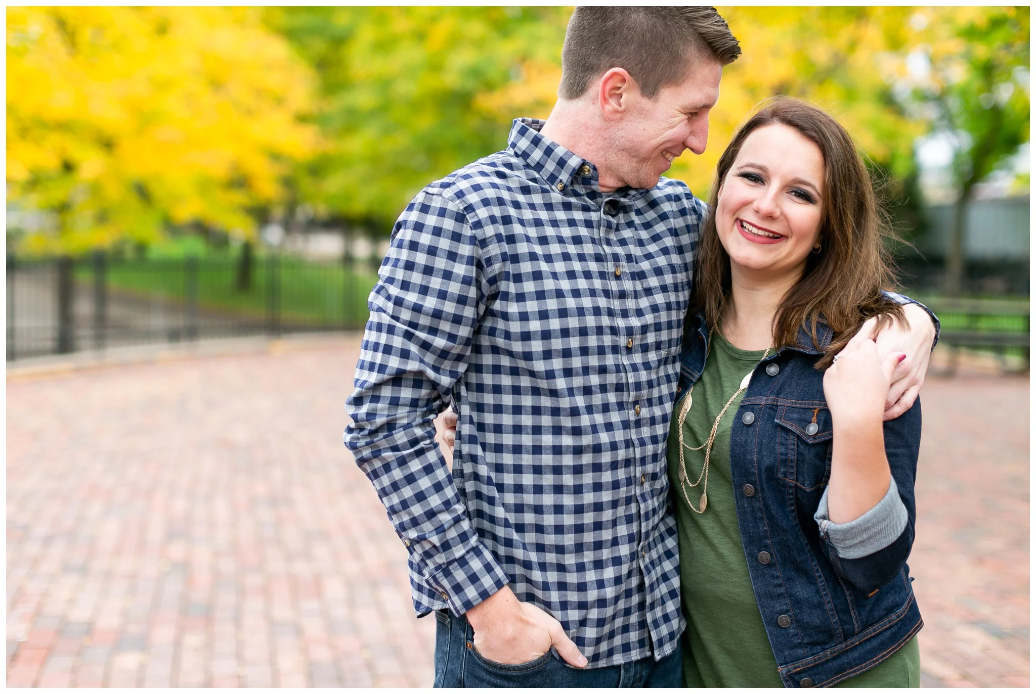 autumn_engagement_session_winona_minnesota_caynay_photo_1759.jpg