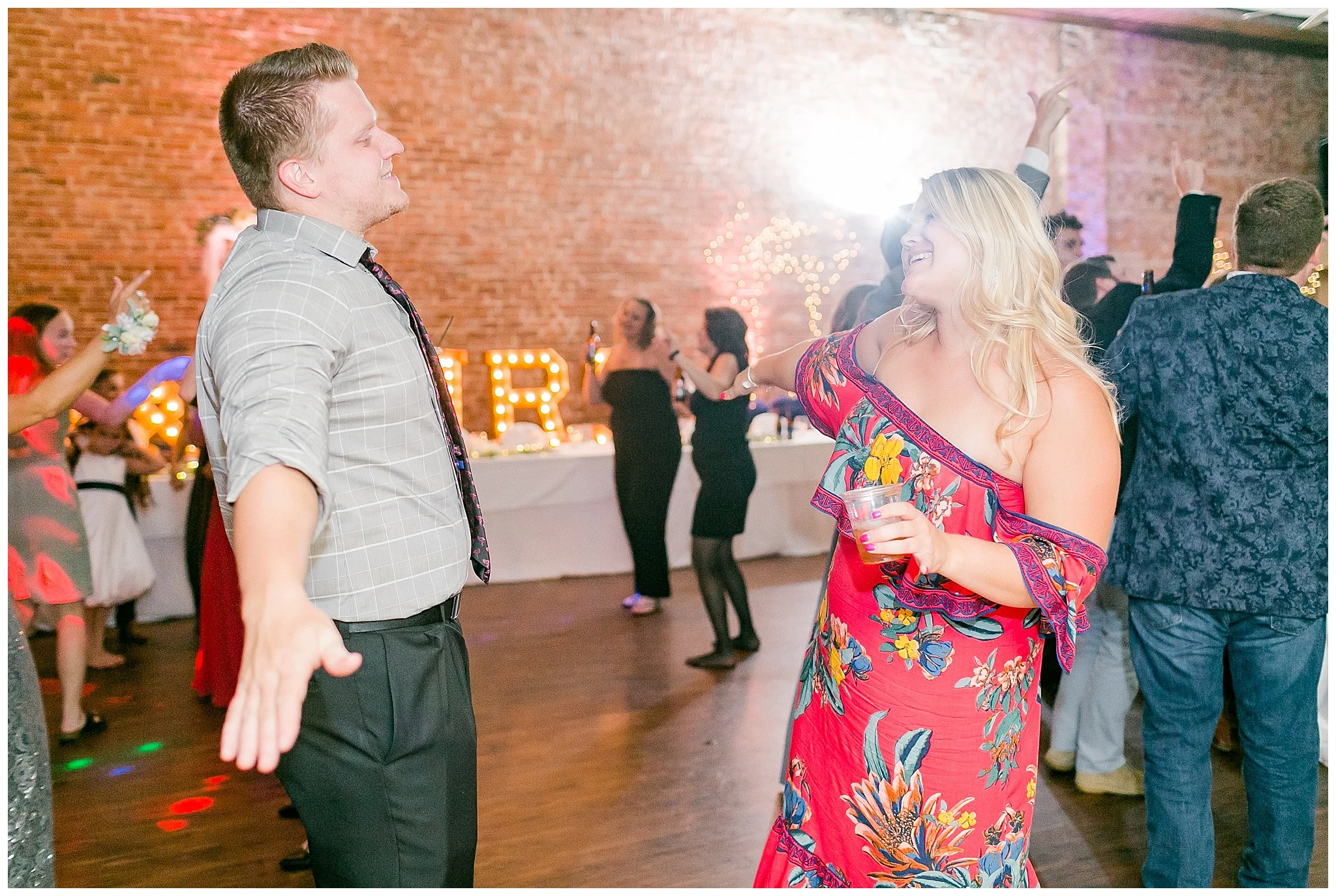 la_casa_grande_wedding_beloit_wisconsin_caynay_photo_0071.jpg