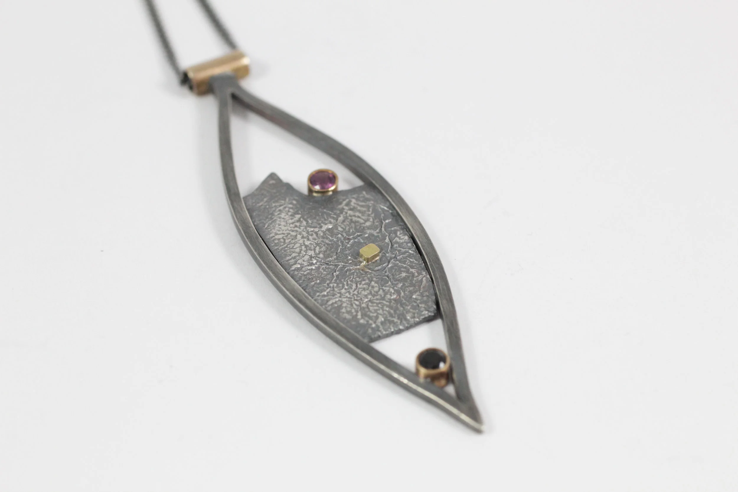 FramedNecklace2_002.jpg