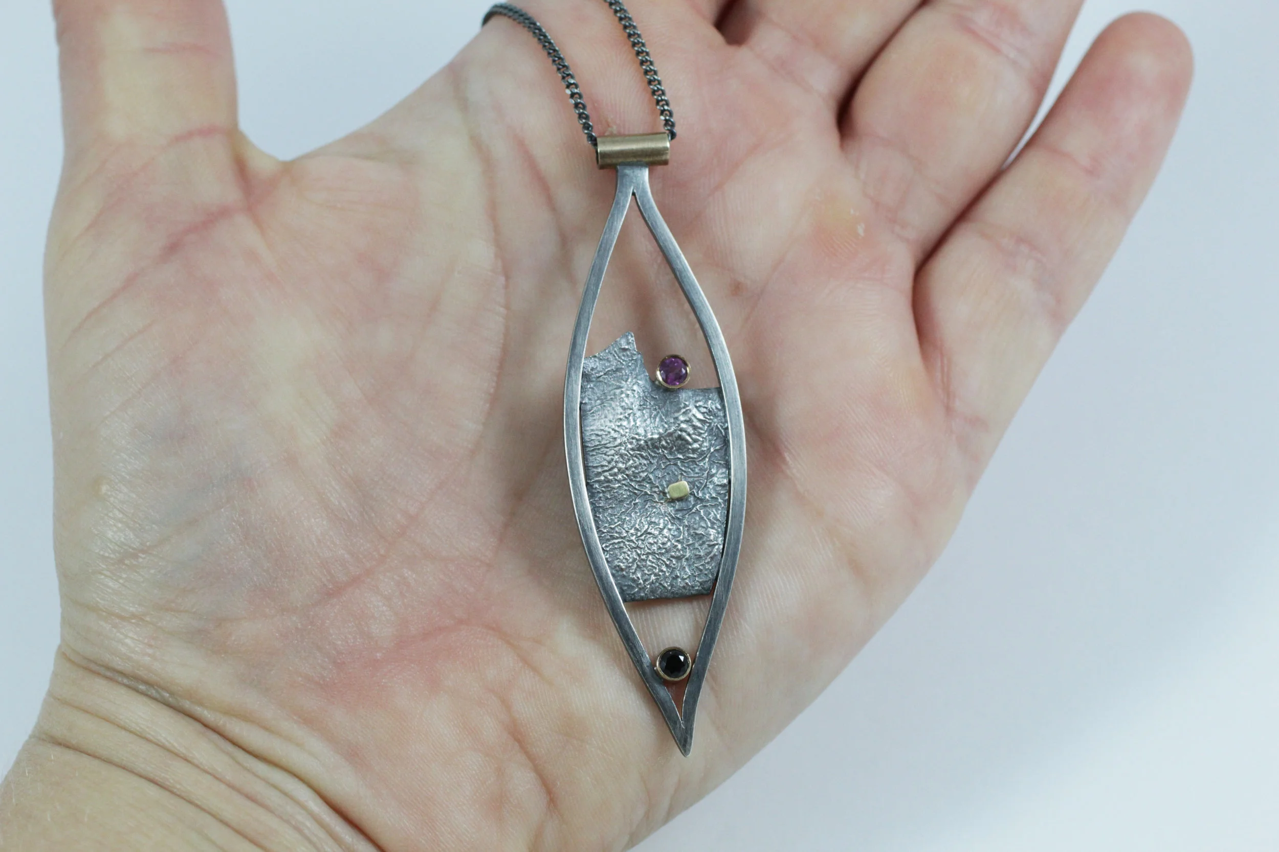 FramedNecklace2_001.jpg
