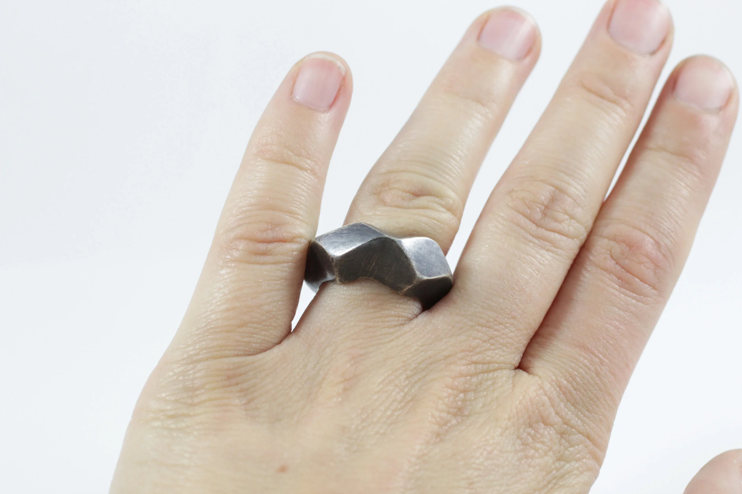 wavesandfacetsring12_003.jpg