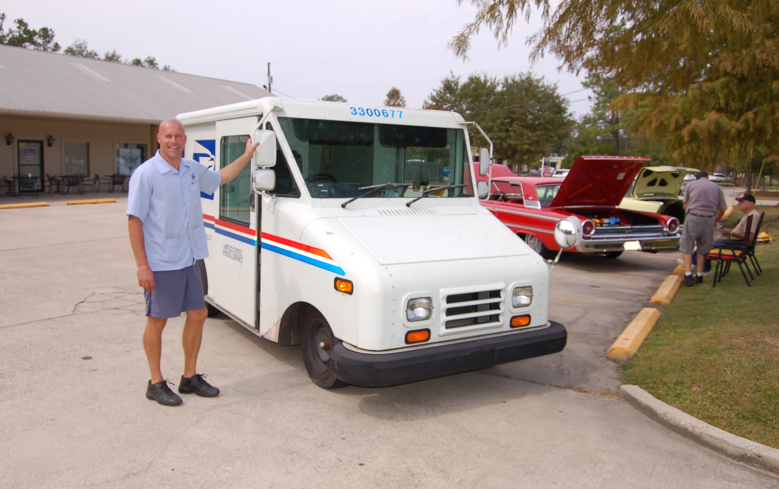 DSC_0024OurMailman.jpg