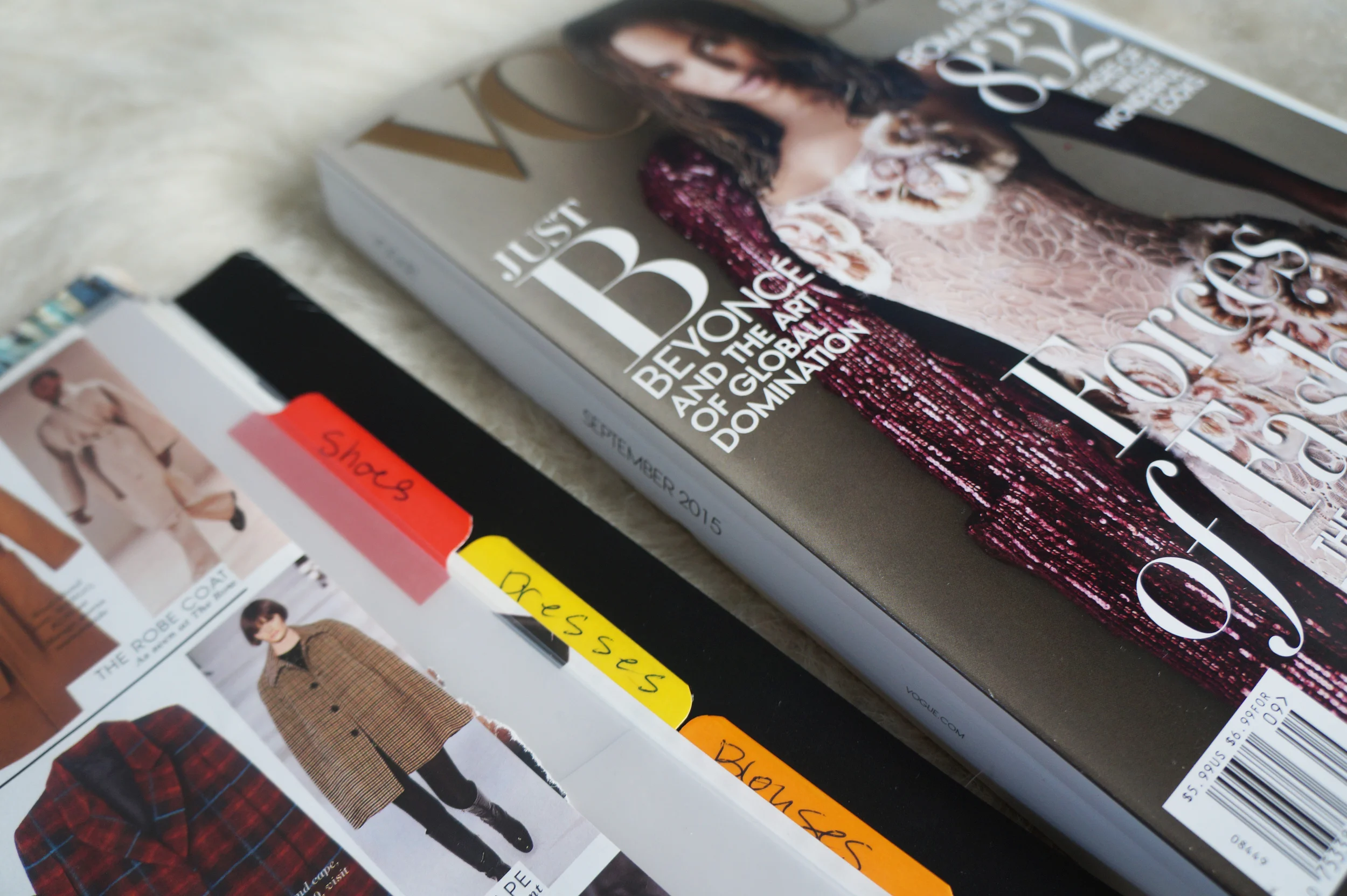 Andrea Fenise Memphis Fashion Blogger shares how to create a personal style tearbook