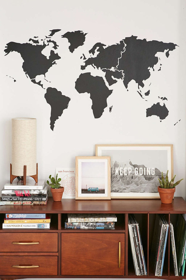Andrea-Fenise-Decorating-With-Maps