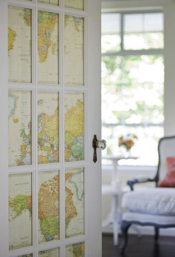 Andrea-Fenise-Decorating-With-Maps