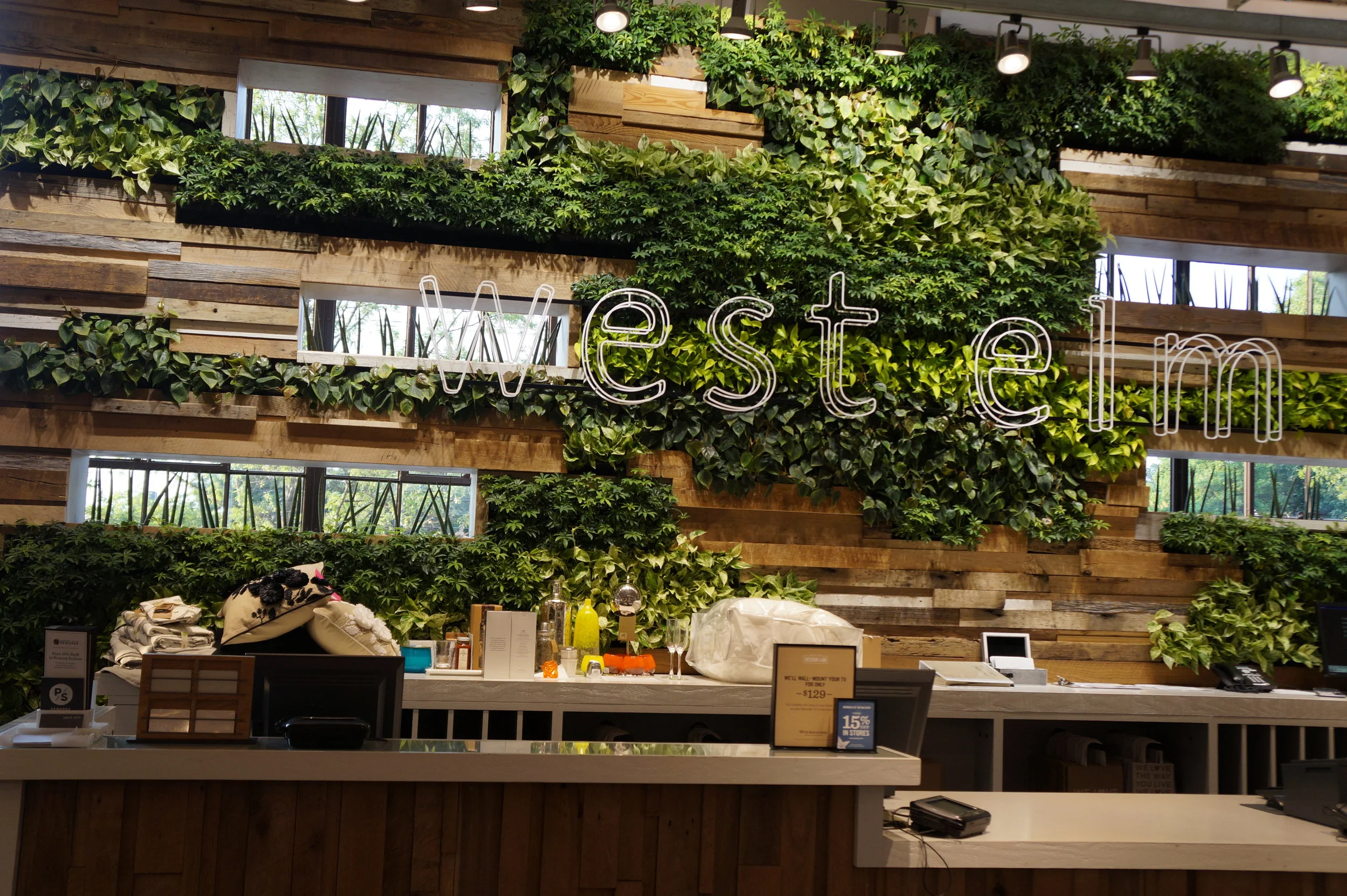 Andrea Fenise traveling blogger visits Ponce City Market
