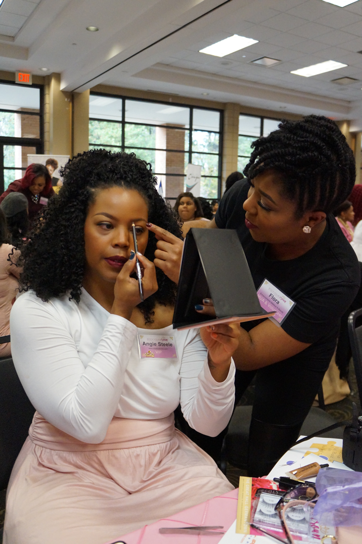 Andrea Fenise Memphis Fashion Blogger experiences Rock Your Crown 2017