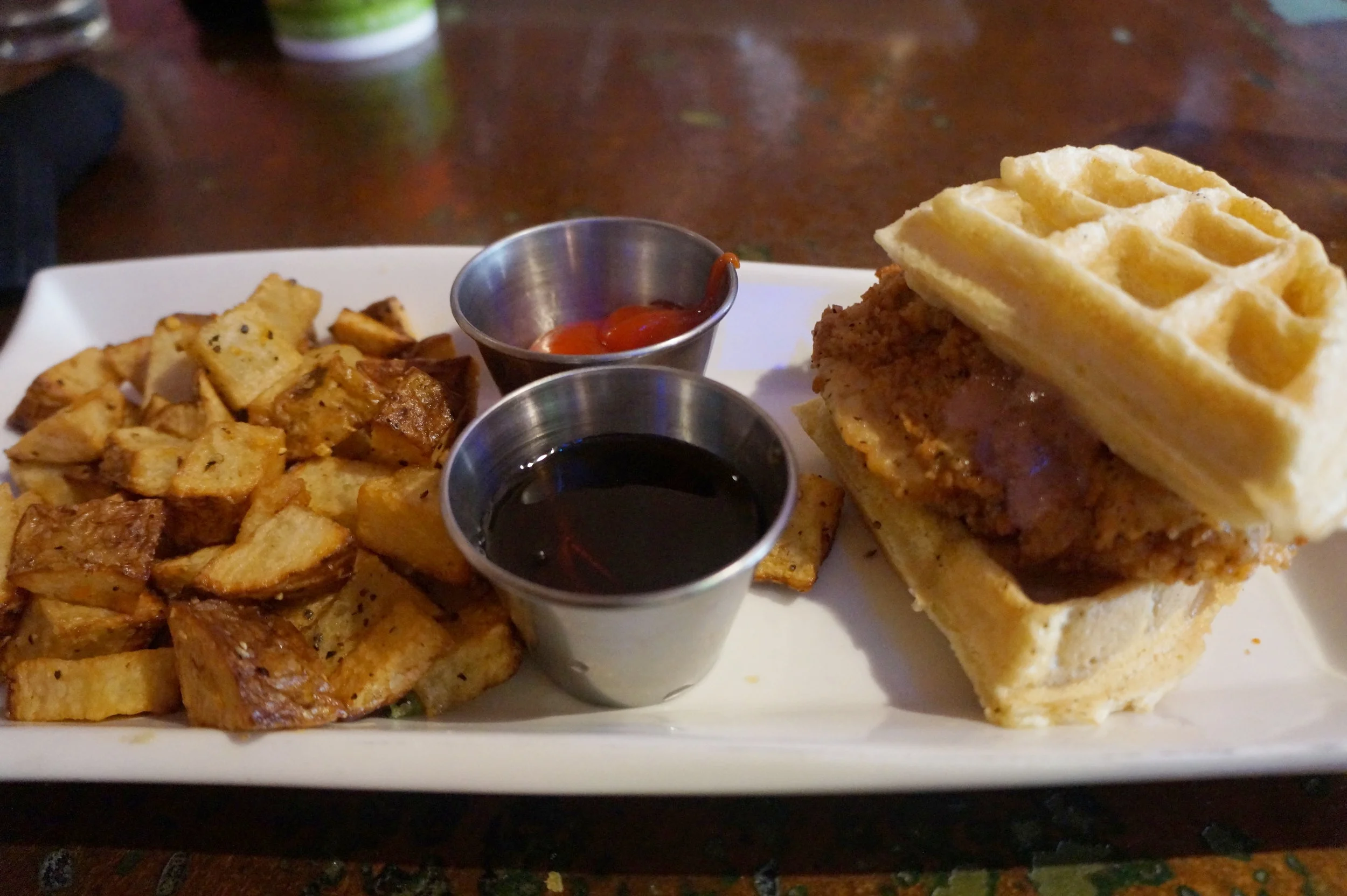 Andrea Fenise Memphis Fashion Blogger and Memphis Food Blogger experiences City Tasting Tours