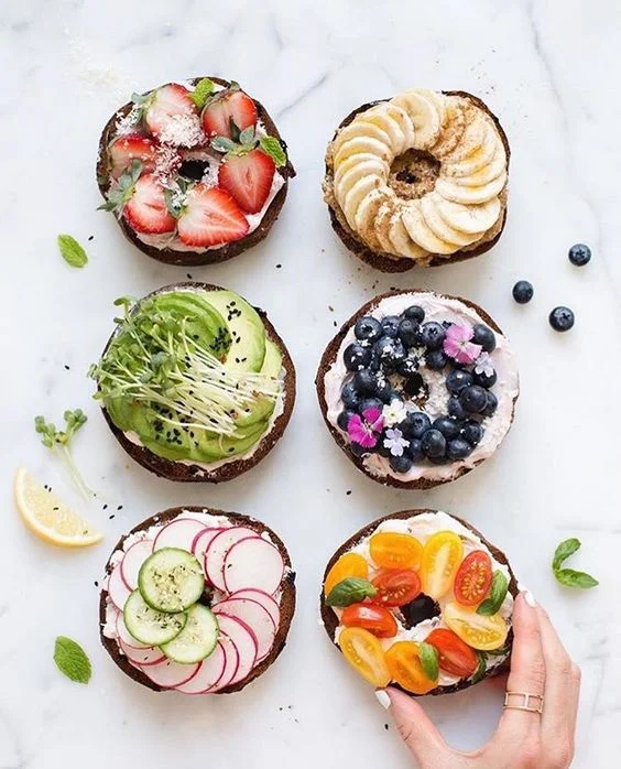 How to Setup a Build Your Own Bagel Bar | Andrea Fenise Memphis Fashion Blogger and Memphis Food Blogger shares how to setup a build your own bagel bar