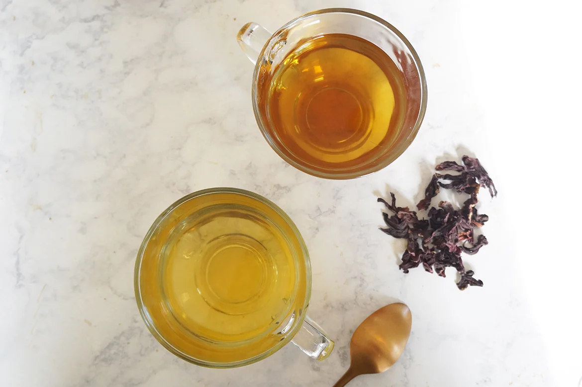 Andrea Fenise Memphis Fashion Blogger and Memphis Food Blogger shares health benefits of tea