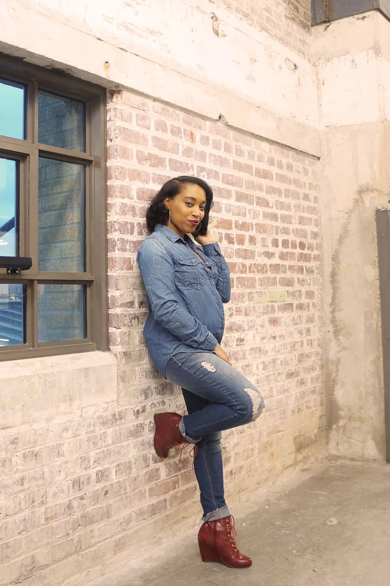 Andrea Fenise Memphis Fashion Blogger styles a Canadian Tuxedo whie pregnant