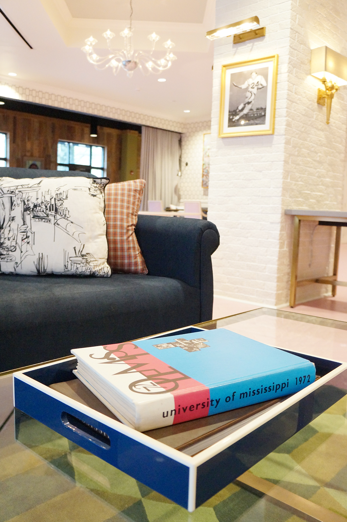 Andrea Fenise Memphis Fashion Blogger and Memphis Travel Blogger shares stay at The Graduate Hotel