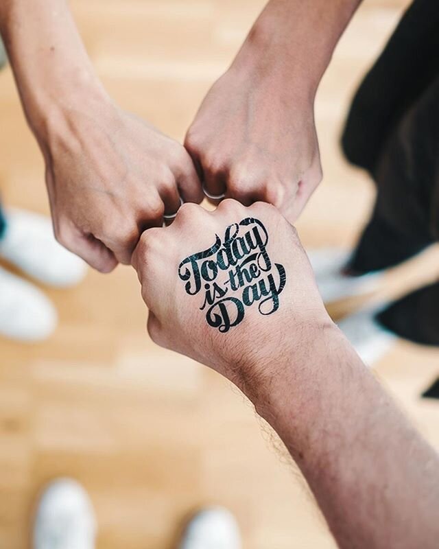 Today is the Day 👊
After weeks of working from home we are finally reunited in the Lab. Sending you all a virtual fistbump 'coz we are so happy to be back!

#teamlove #boomcreativelab #fistbump #officemode #socialmediaagency #teamwork #makeithappen 