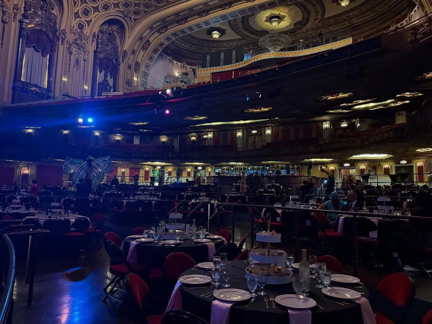 We had an absolute blast catering the United Way Waymakers Gala at the iconic @themidland &mdash; all in support of the incredible work @unitedwaygkc is doing for our KC community. ✨

Here&rsquo;s a peek behind the scenes as we served up food, fun, a
