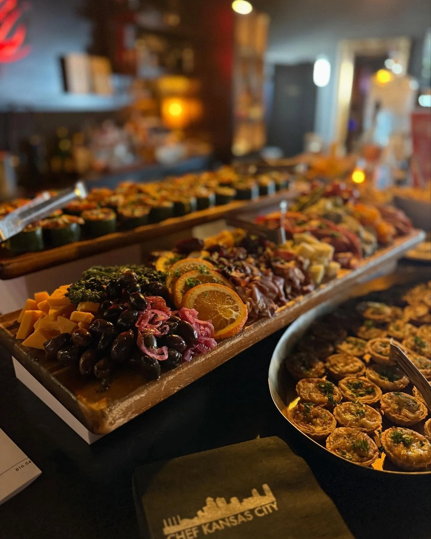 Snacks and vibes. 🎶 at the amazing @sherrislounge 
This place is a gem💎