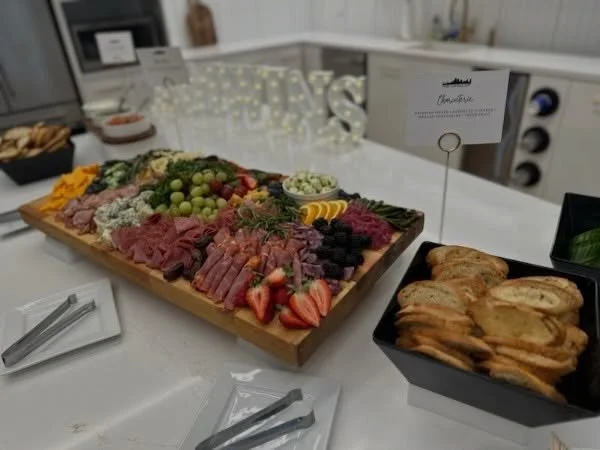 Feeding a crowd at the office?  We got you. On time from scratch food and exceptional guest service.