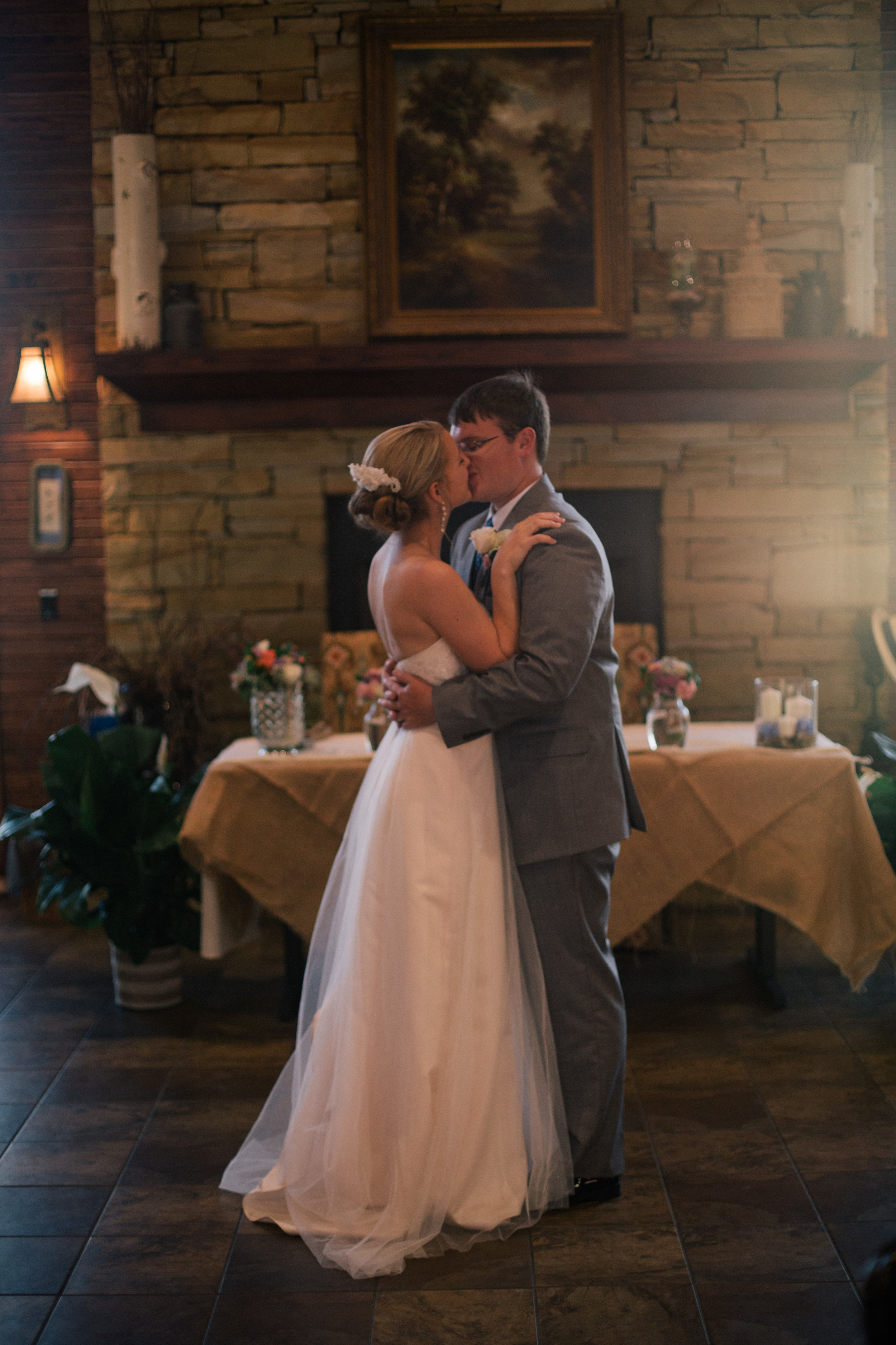 Brock_Tayler_Norwood_Wedding_2015_Pointes_West_Appling0019.jpg