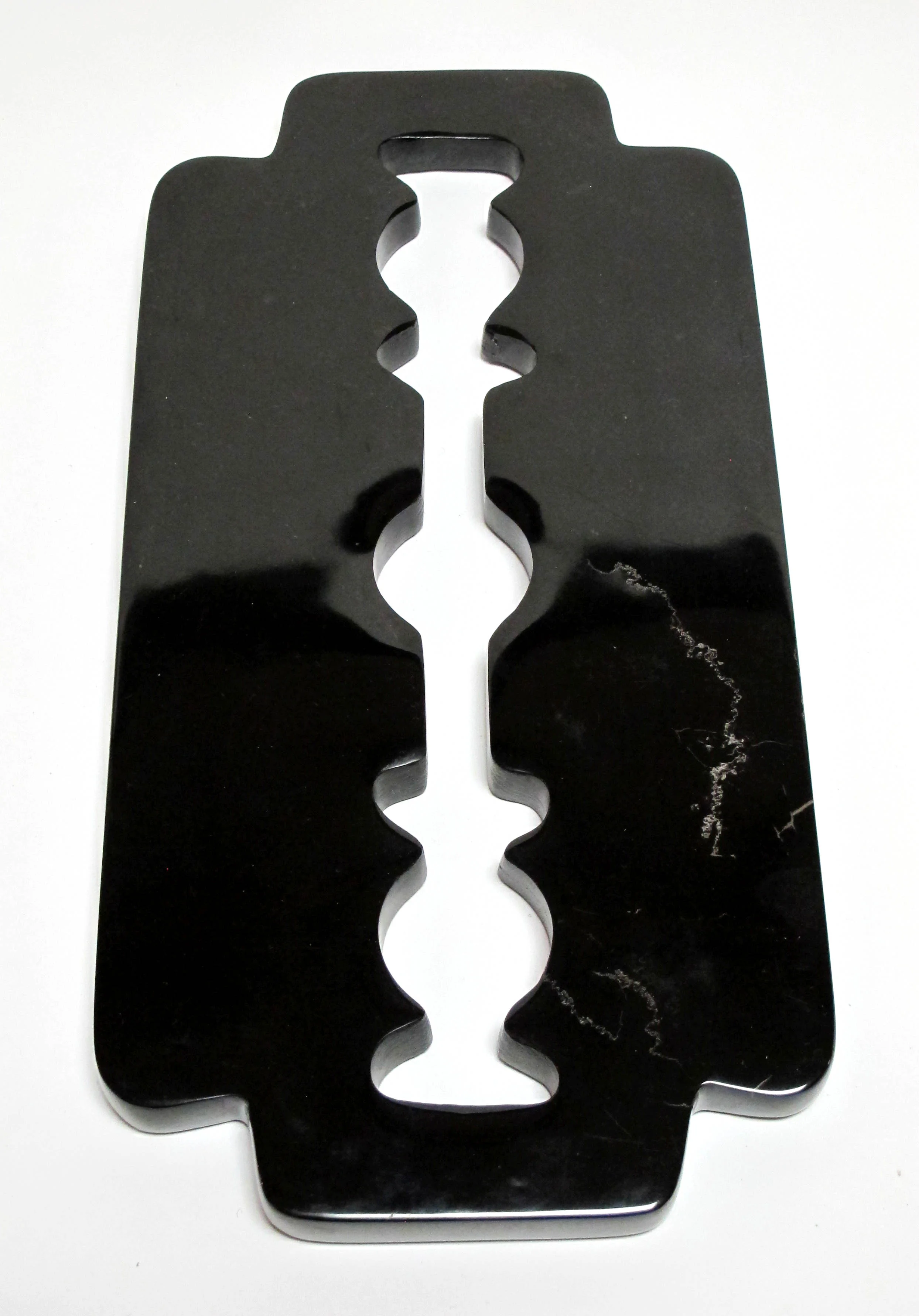 KL_The-Razor Blade_Black-Marble_13x8 t.jpg