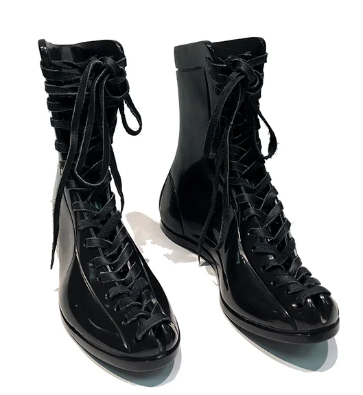 KL_Boxing Boots II_24x28x10cm_01_sm.jpg