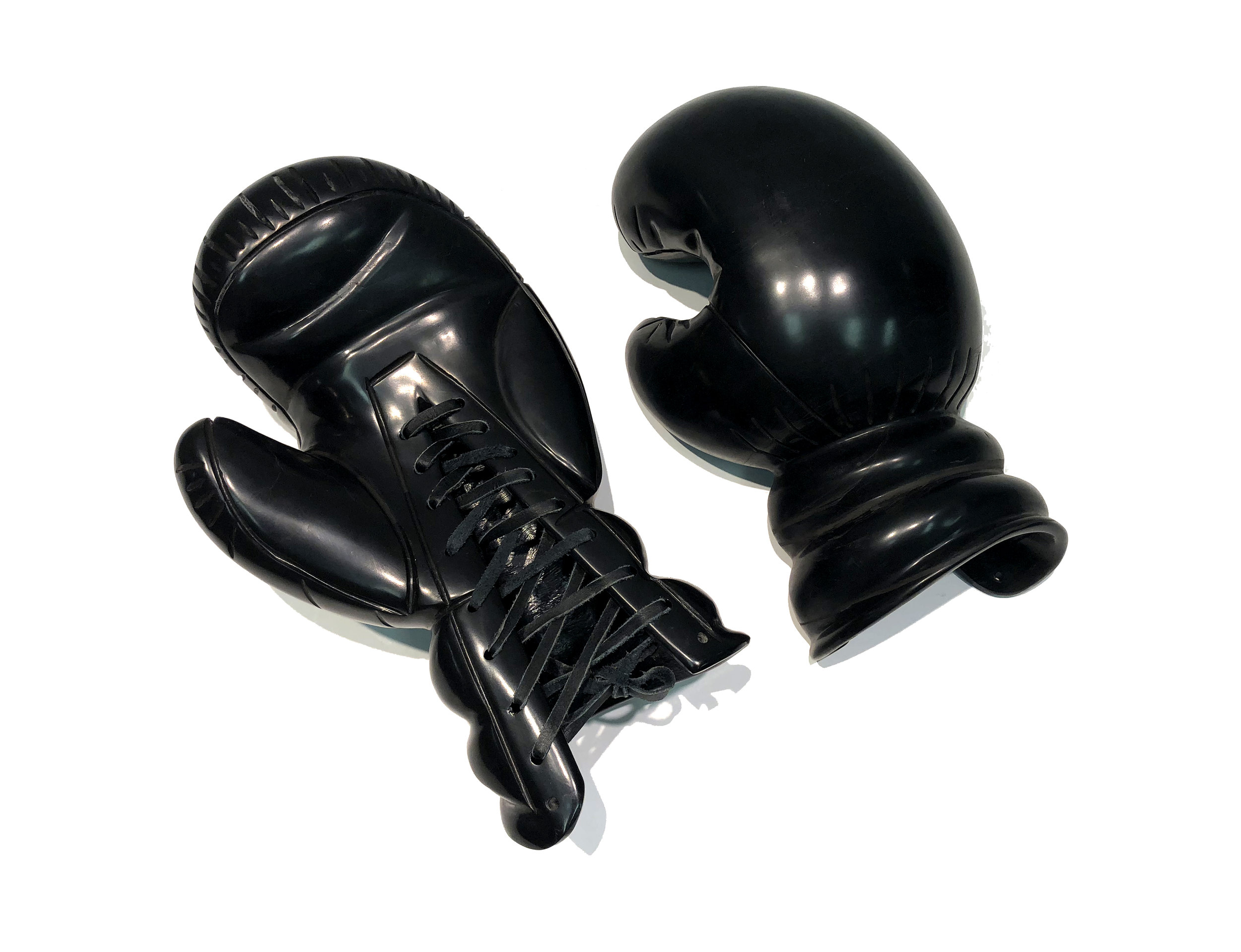 KL_Boxing Gloves IV_Black Marble_34x13x20cm02.jpg